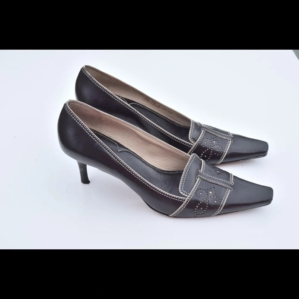 Cole Haan pumps - Picture 6 of 8
